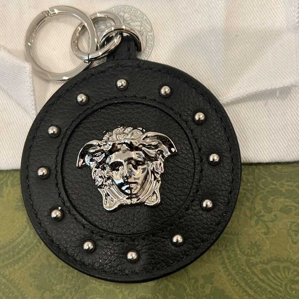 Versace key ring - Picture 3 of 5